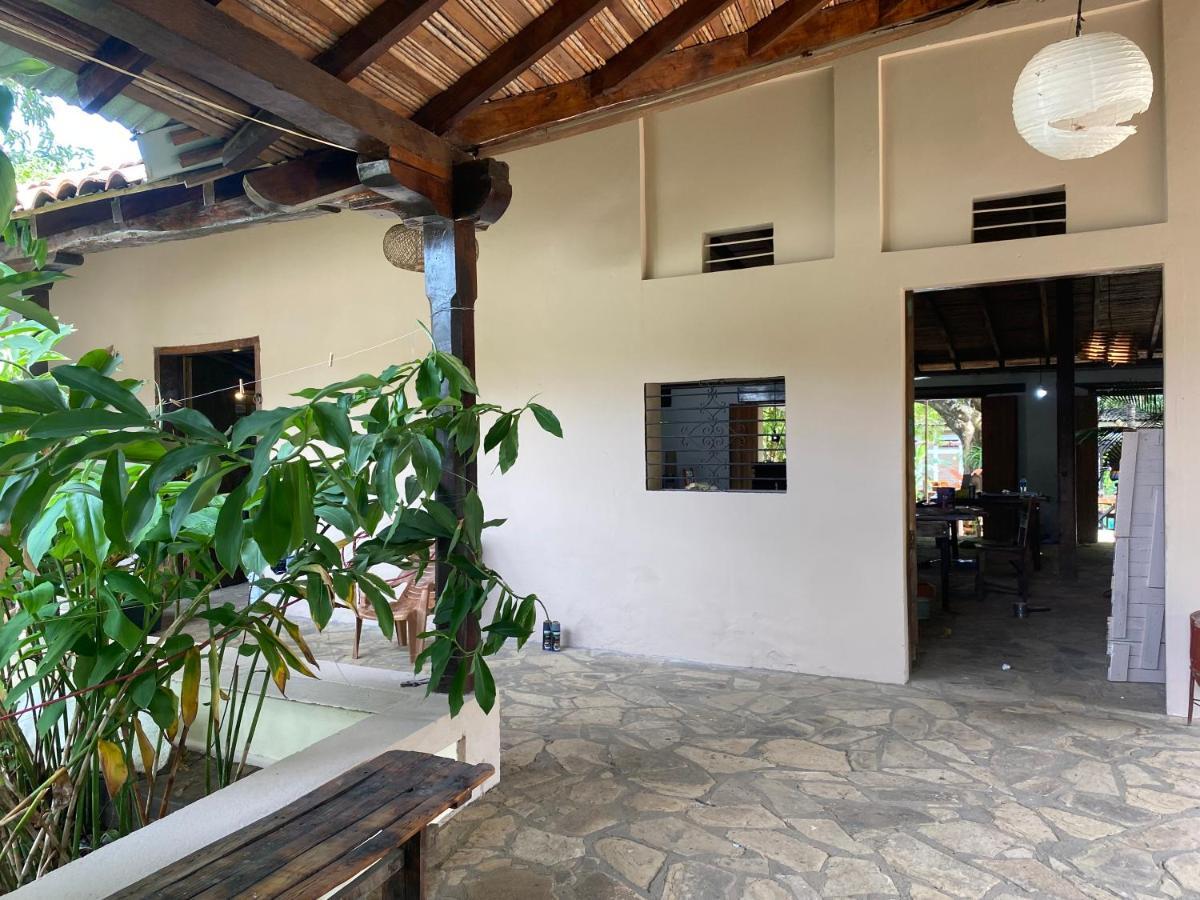 Hostal Casa Abierta Leon Exterior photo